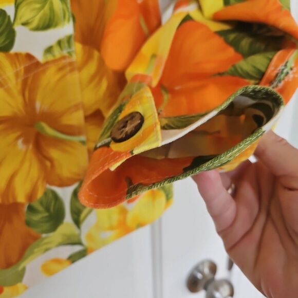 Coldwater Creek Cotton Jacket Bright Floral Hibiscus Fun Pockets Size MED. - Picture 4 of 10